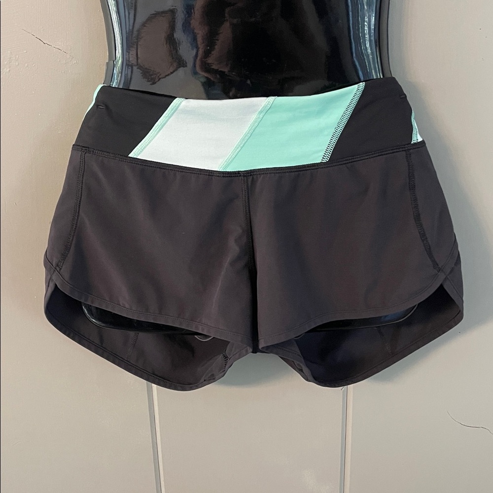 Lululemon Activewear Black White Aqua Shorts Running Athletic Sportwear Womens 4